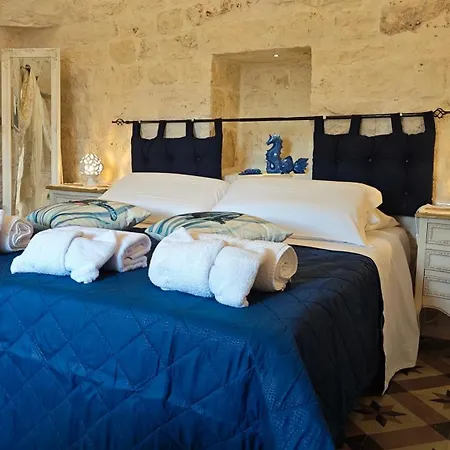 Trulli Desideria * تْشيستيرنِنو