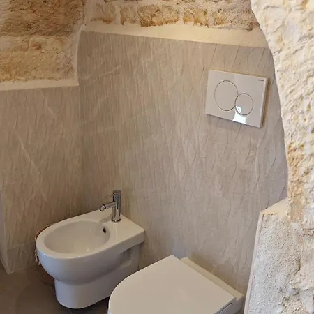 Trulli Desideria * تْشيستيرنِنو