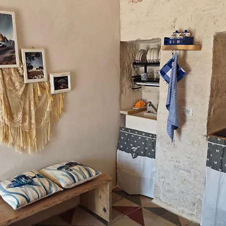 Trulli Desideria * Чистернино