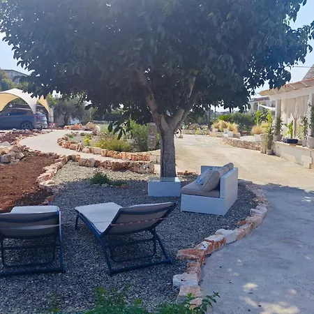 Trulli Desideria Чистернино